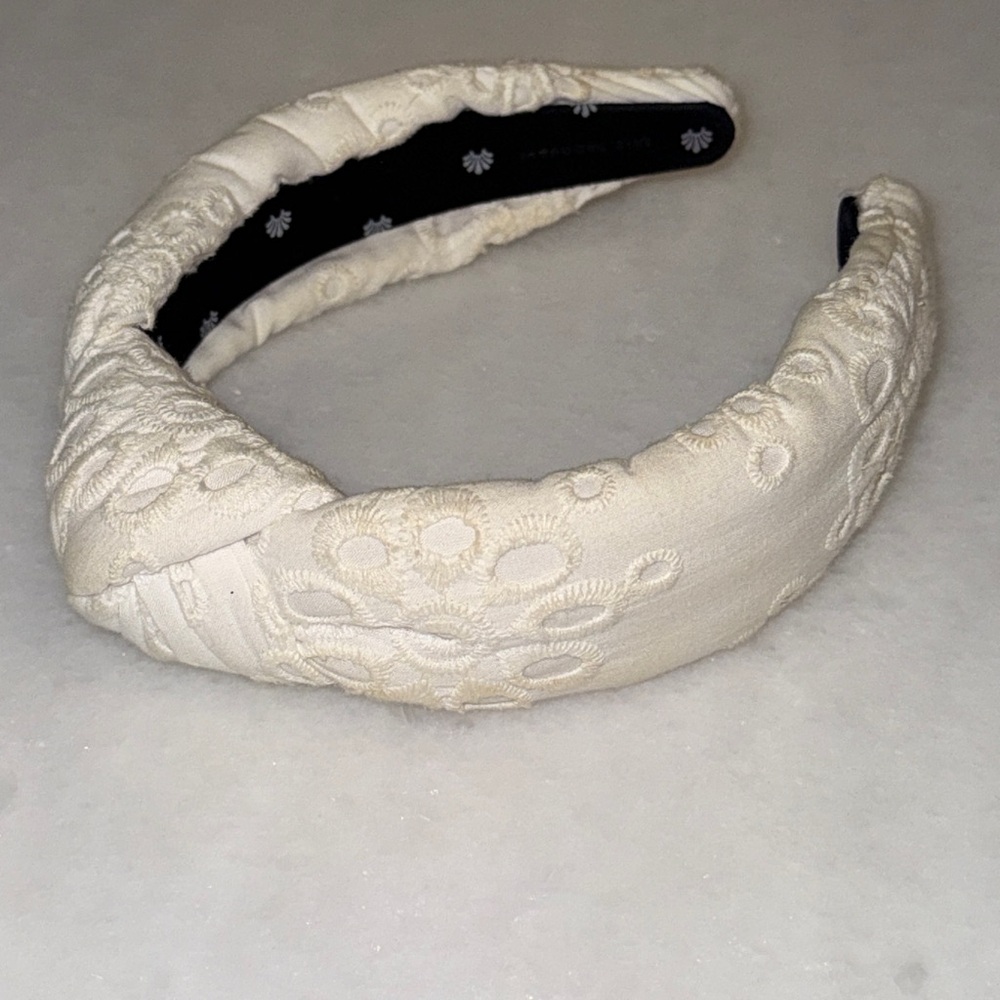 Lele Sadoughi Ivory Embroidered Headband - has make up on it